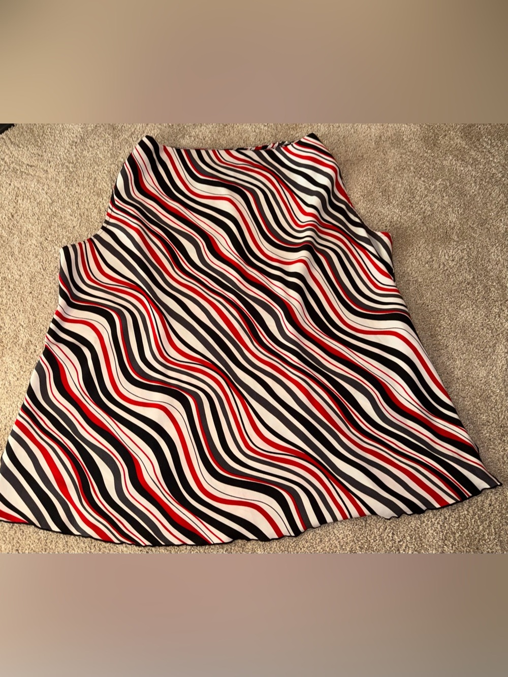 Wavy Stripe Sleeveless Blouse in Black, White & Red